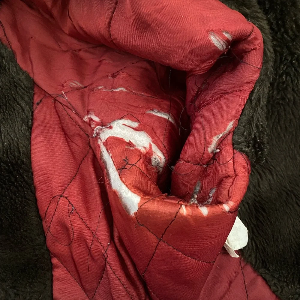 Women's ILGWU Vintage Burgundy Hooded Faux Fur Coat - Picture 15 of 16